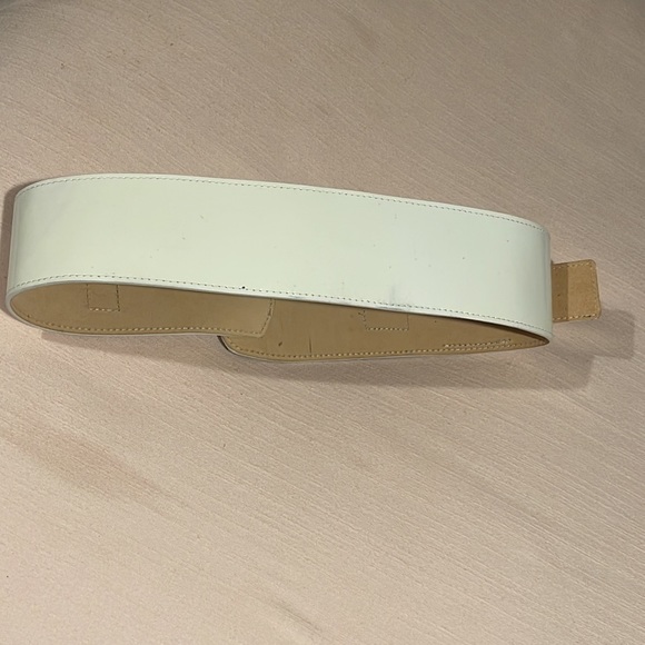 Vintage “Streets Ahead” Silver Buckle white studded belt size Small - Picture 5 of 11